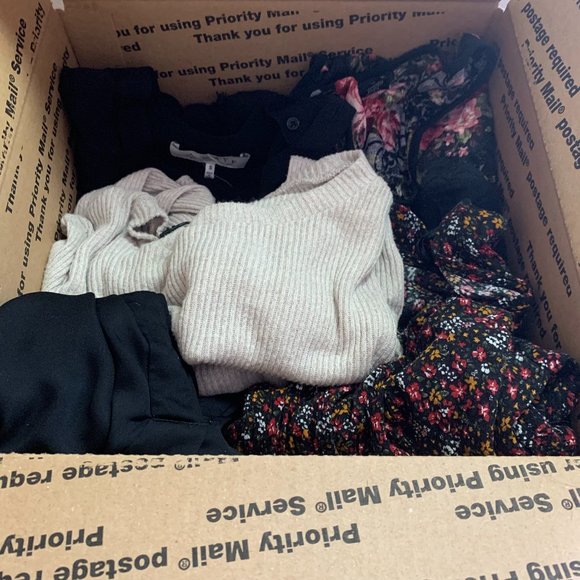 Tops - 5 For $21 Bundle Women’s Top Size Small/4
